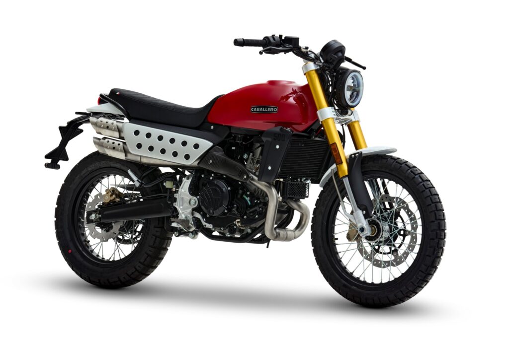 Caballero 500 Scrambler MY25 red (3)